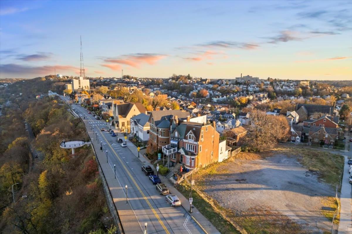 Skyline At Your Door - Studio With A View Pittsburgh Buitenkant foto