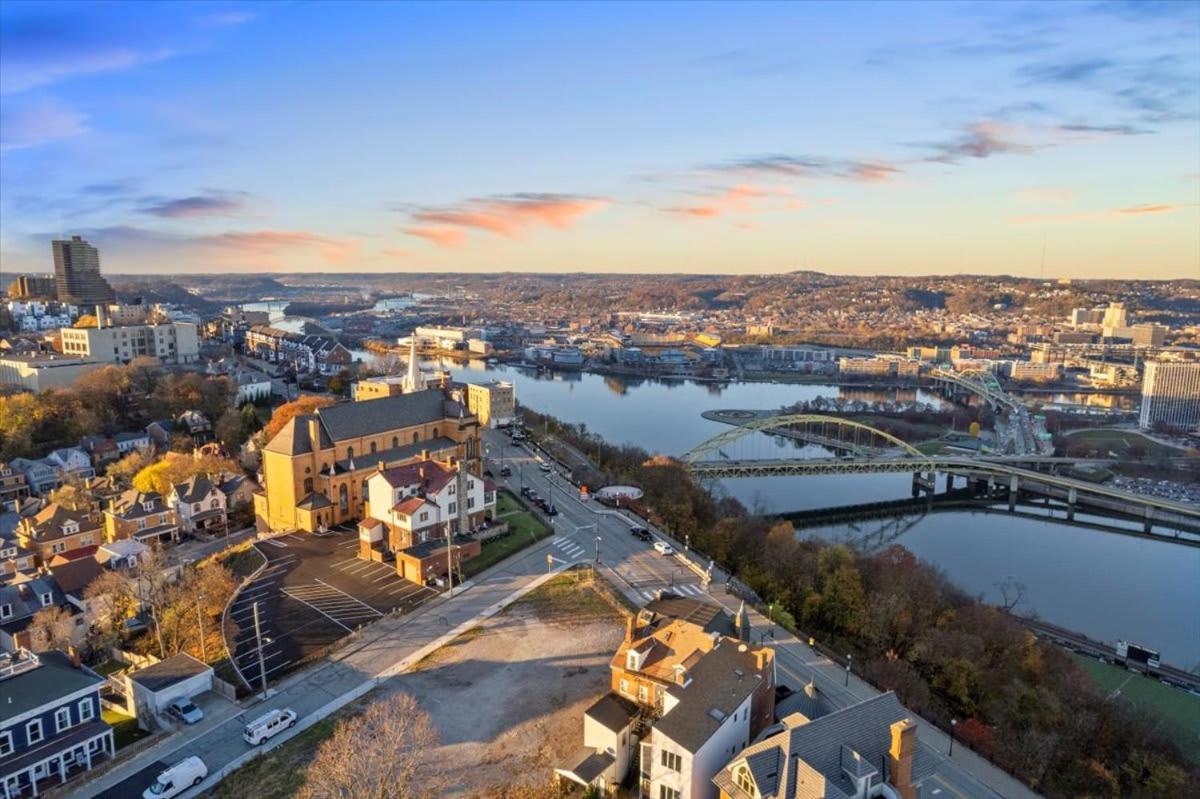 Skyline At Your Door - Studio With A View Pittsburgh Buitenkant foto