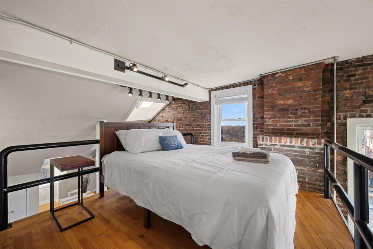 Skyline At Your Door - Studio With A View Pittsburgh Buitenkant foto