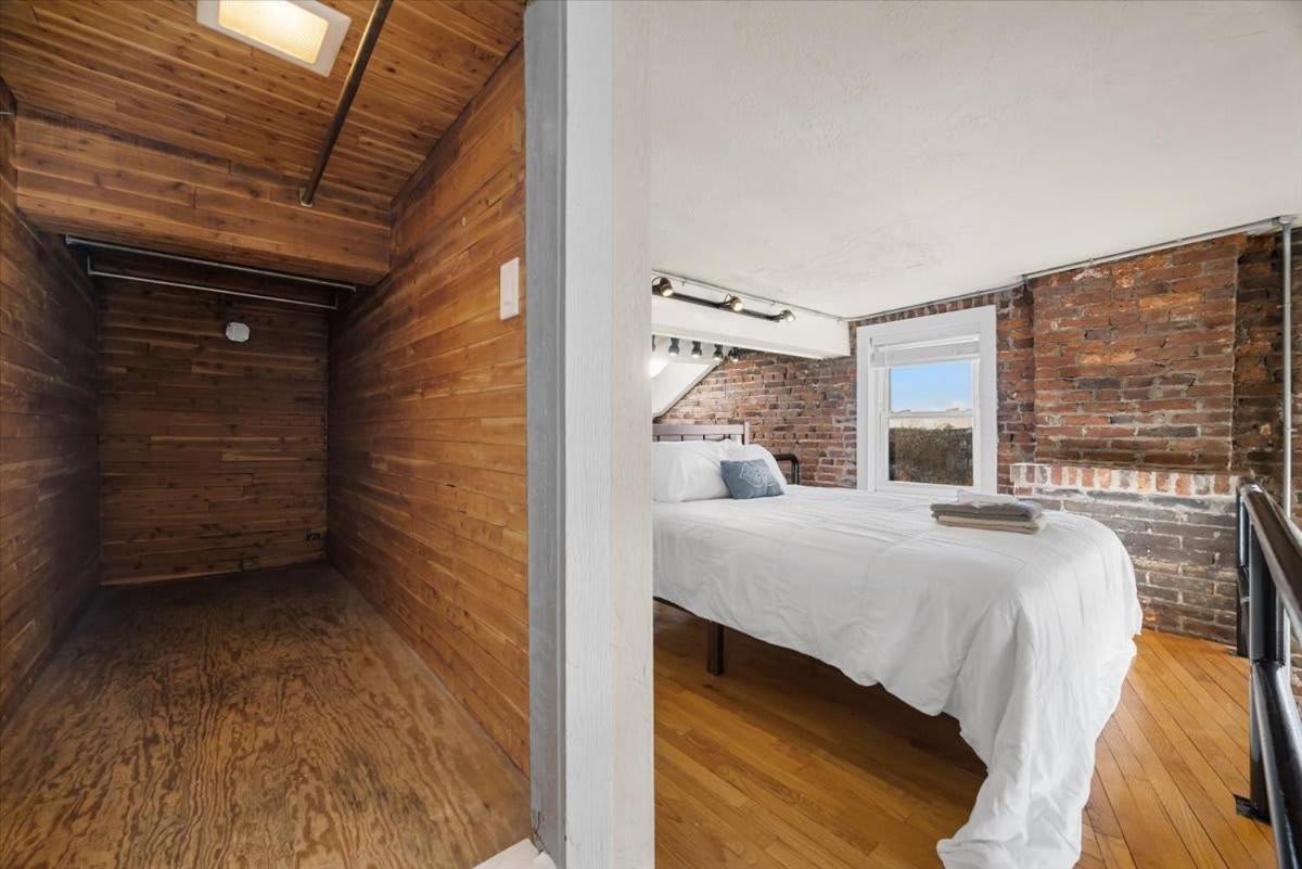 Skyline At Your Door - Studio With A View Pittsburgh Buitenkant foto