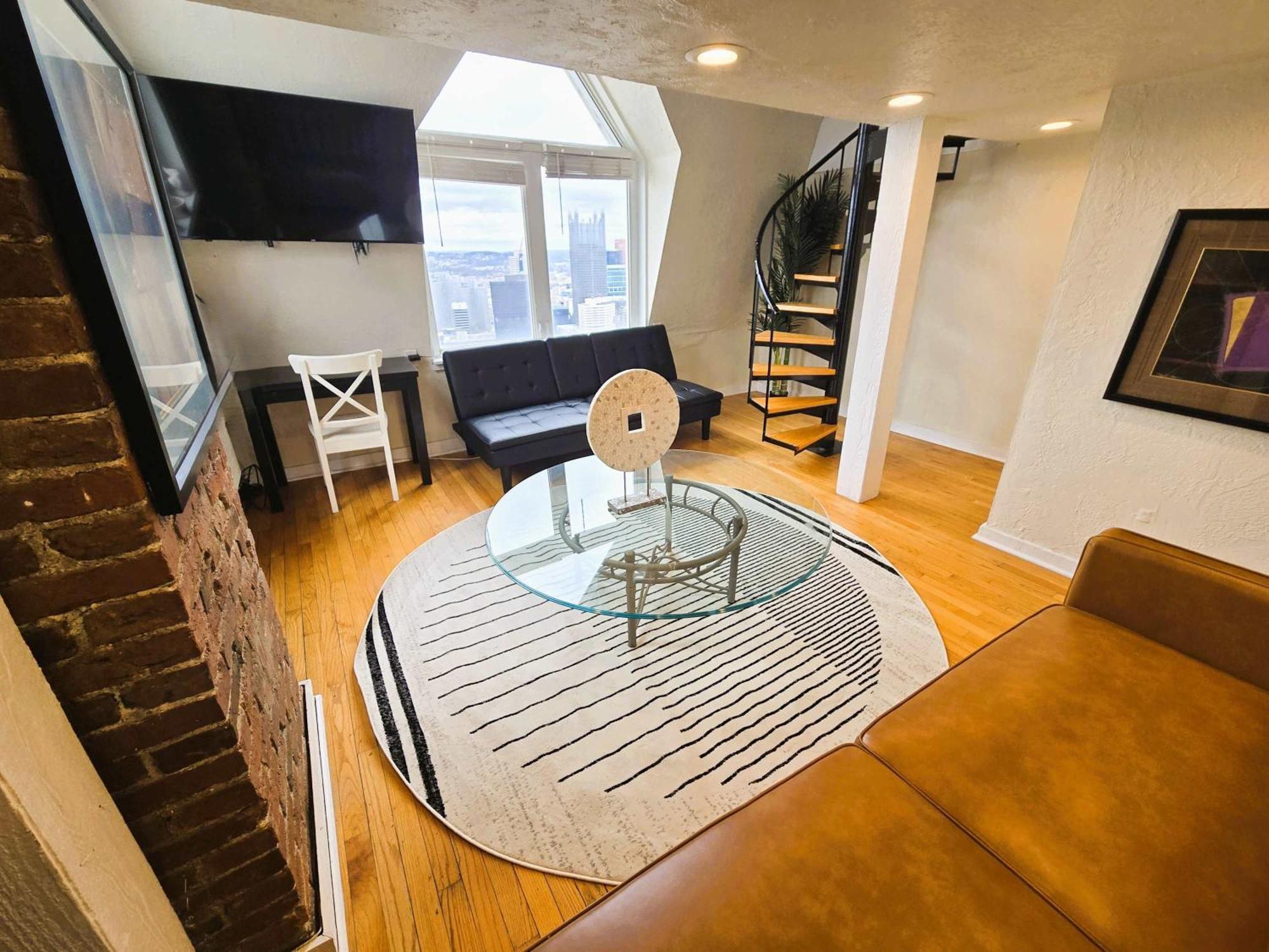 Skyline At Your Door - Studio With A View Pittsburgh Buitenkant foto